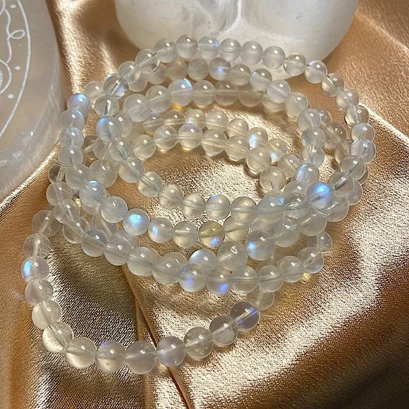 Moonstone Bracelet (high quality with blue flashes) ✨ - Picture 1 of 3
